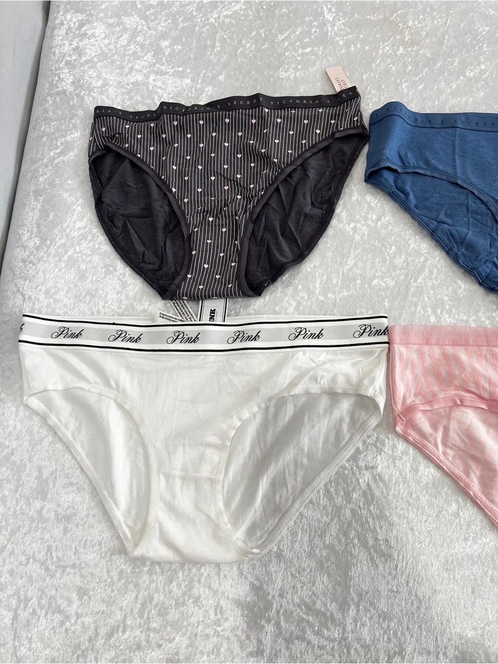 Victoria's Secret & Pink Lot Of Four Underwear Panties Brief Size Small - Picture 3 of 7